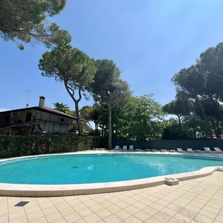 Cozy With Shared Pool * Lignano Sabbiadoro
