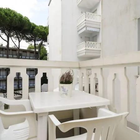 Apartment Cozy With Shared Pool *