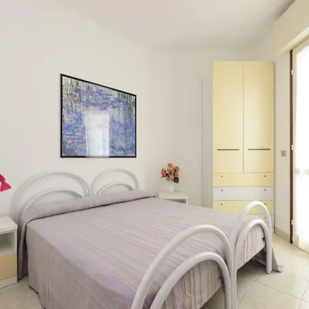 Apartment Cozy With Shared Pool *